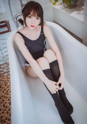 裸体美女一丝不挂_BD英语手机免费观看完整